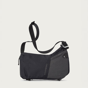 Troubadour Elemental Sling in black, front view